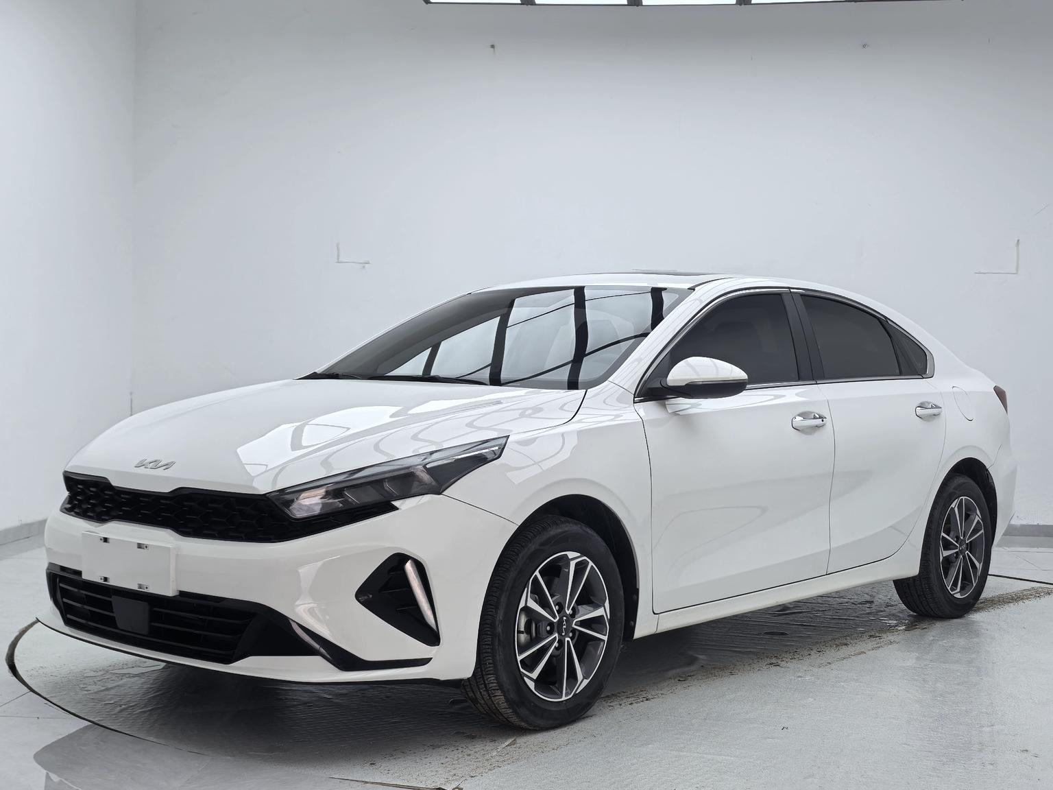 KIA K3 1.5L IVT Luxury (1.5L) 2023