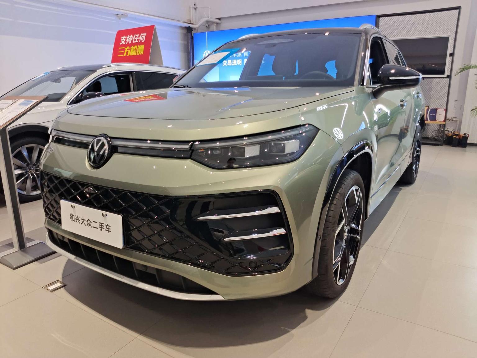Volkswagen Tayron 380TSI AWD Luxury Easy Pack 2025