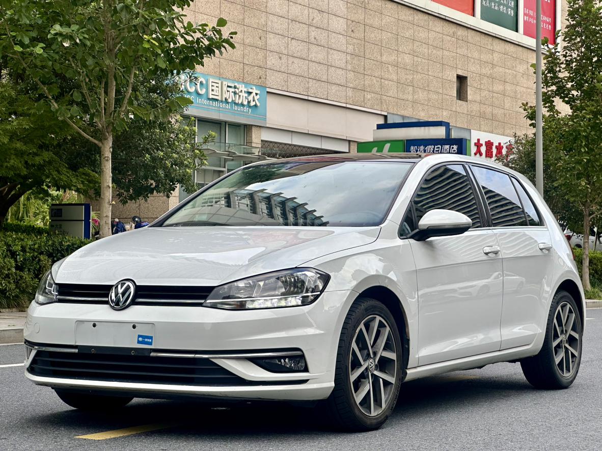 Volkswagen Golf Beloved 200TSI DSG Comfort 2020