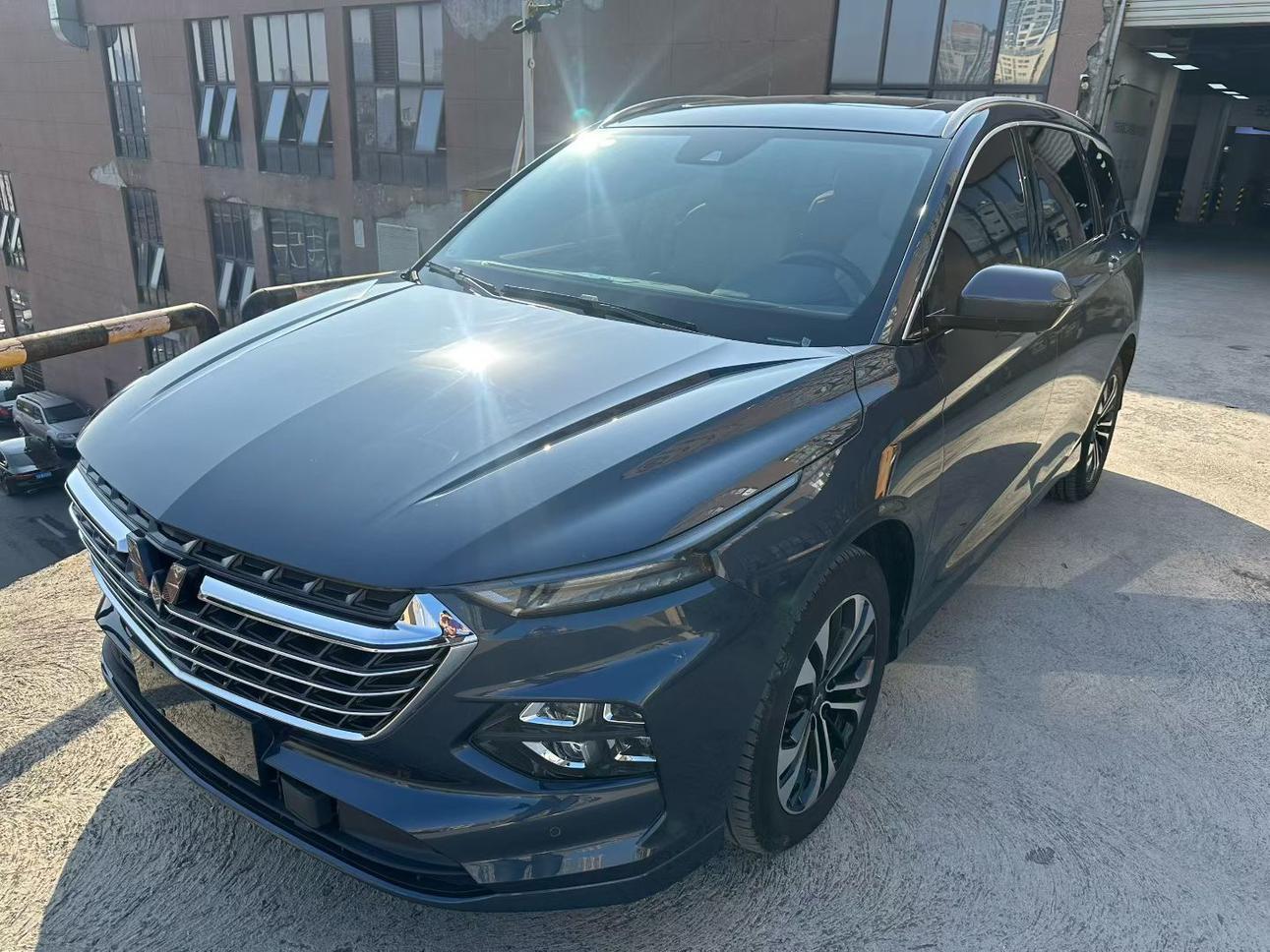 Wuling Victory 280T CVT Flagship (1.5L) 2022