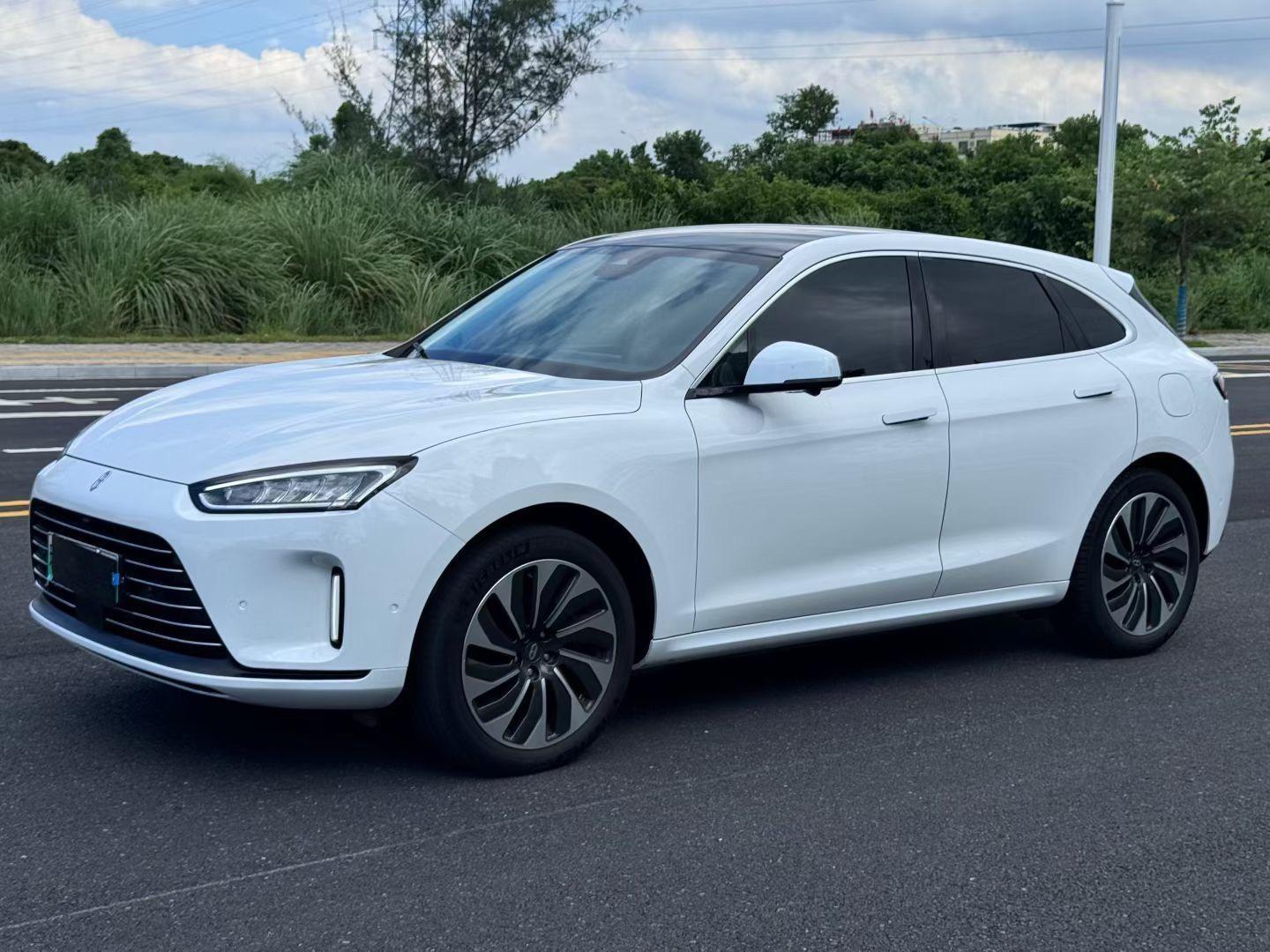Aito M5 EREV AWD Performance 2021
