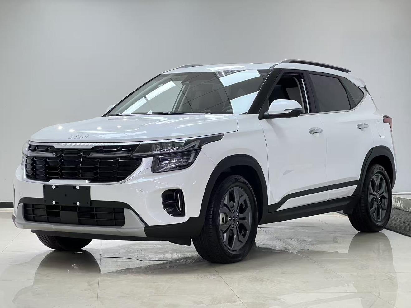 KIA Seltos 1.5L IVT Luxury 2023