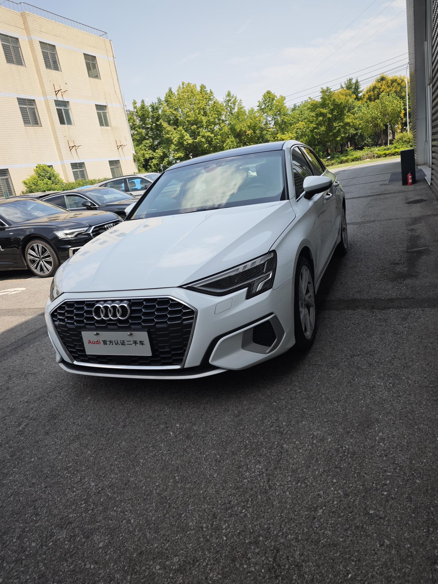 Audi A3 35 TFSI Elegant Fashion (1.4L) 2021