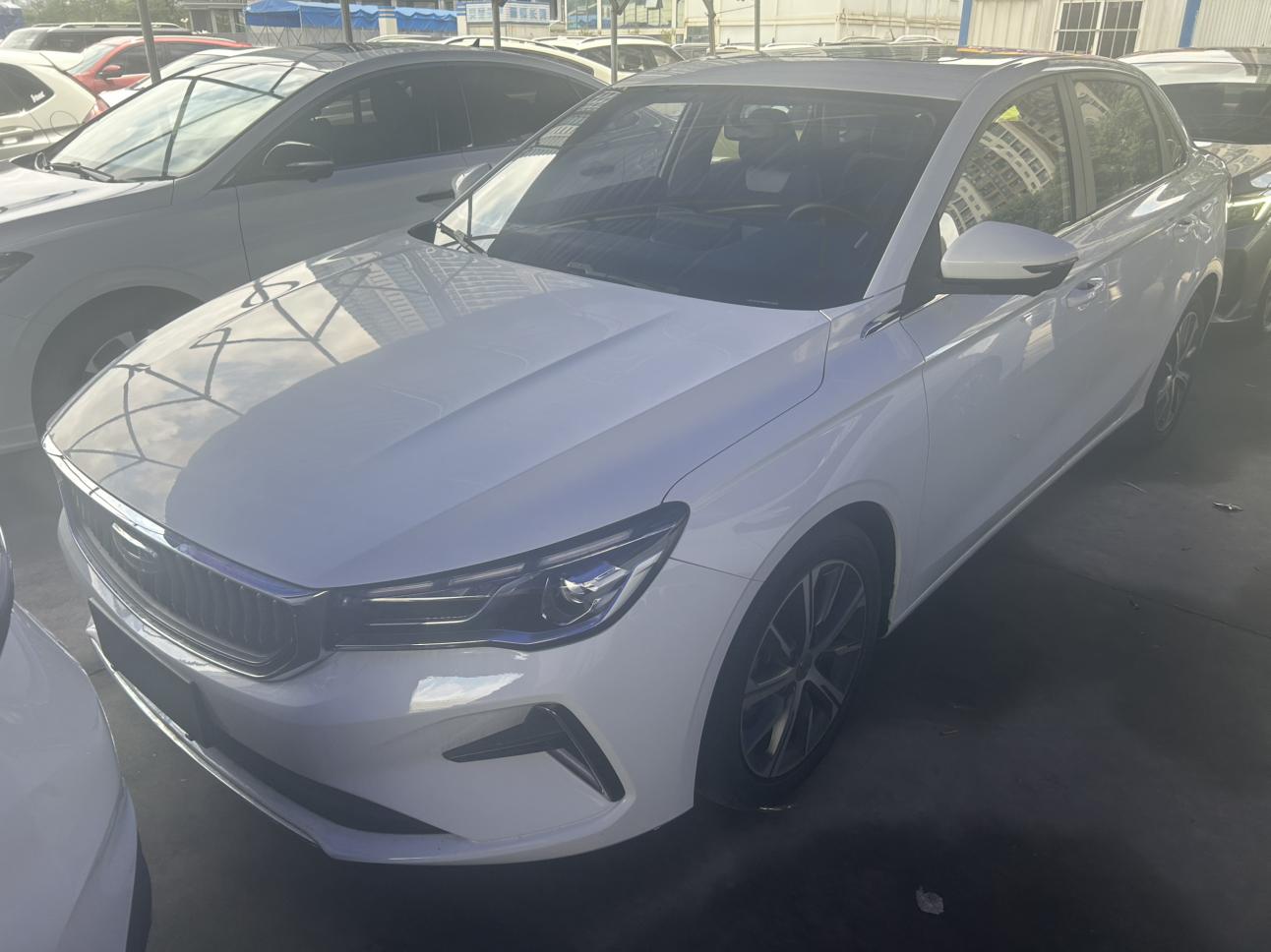 Geely Emgrand 4th Gen 1.5L CVT Luxury 2022
