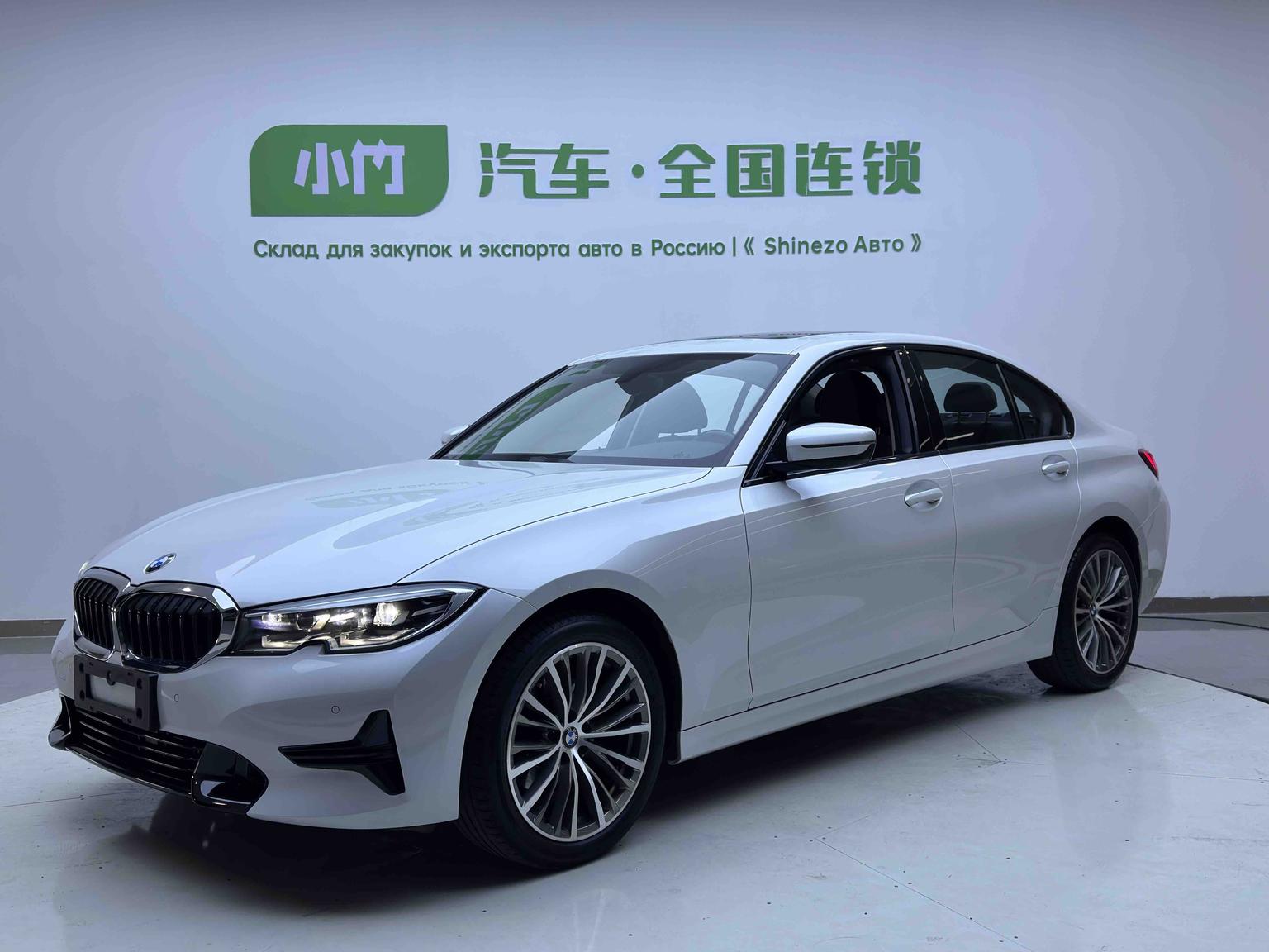 BMW Series-3 320i Sport Package (2L) 2022