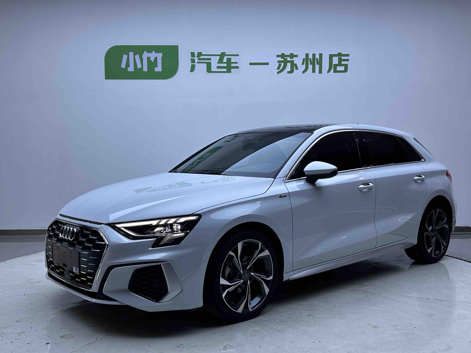 Audi A3 35 TFSI Luxury Sport 2022