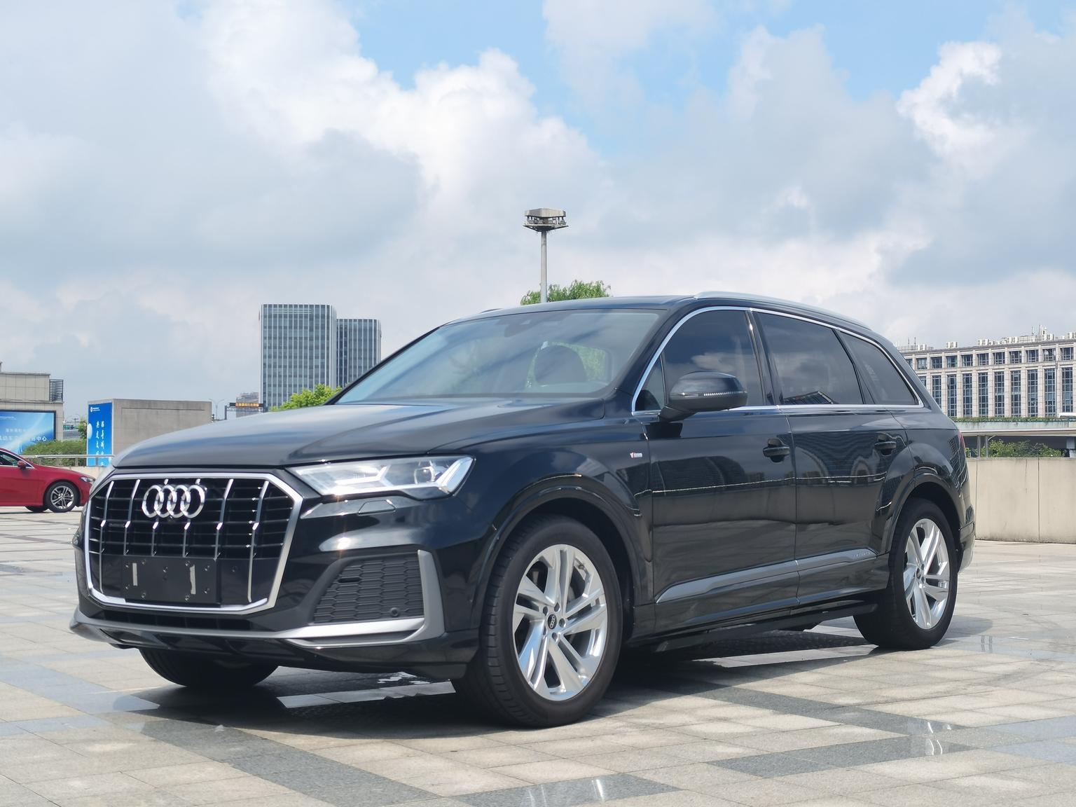 Audi Q7 45 TFSI Quattro S line Sport (2L) 2023