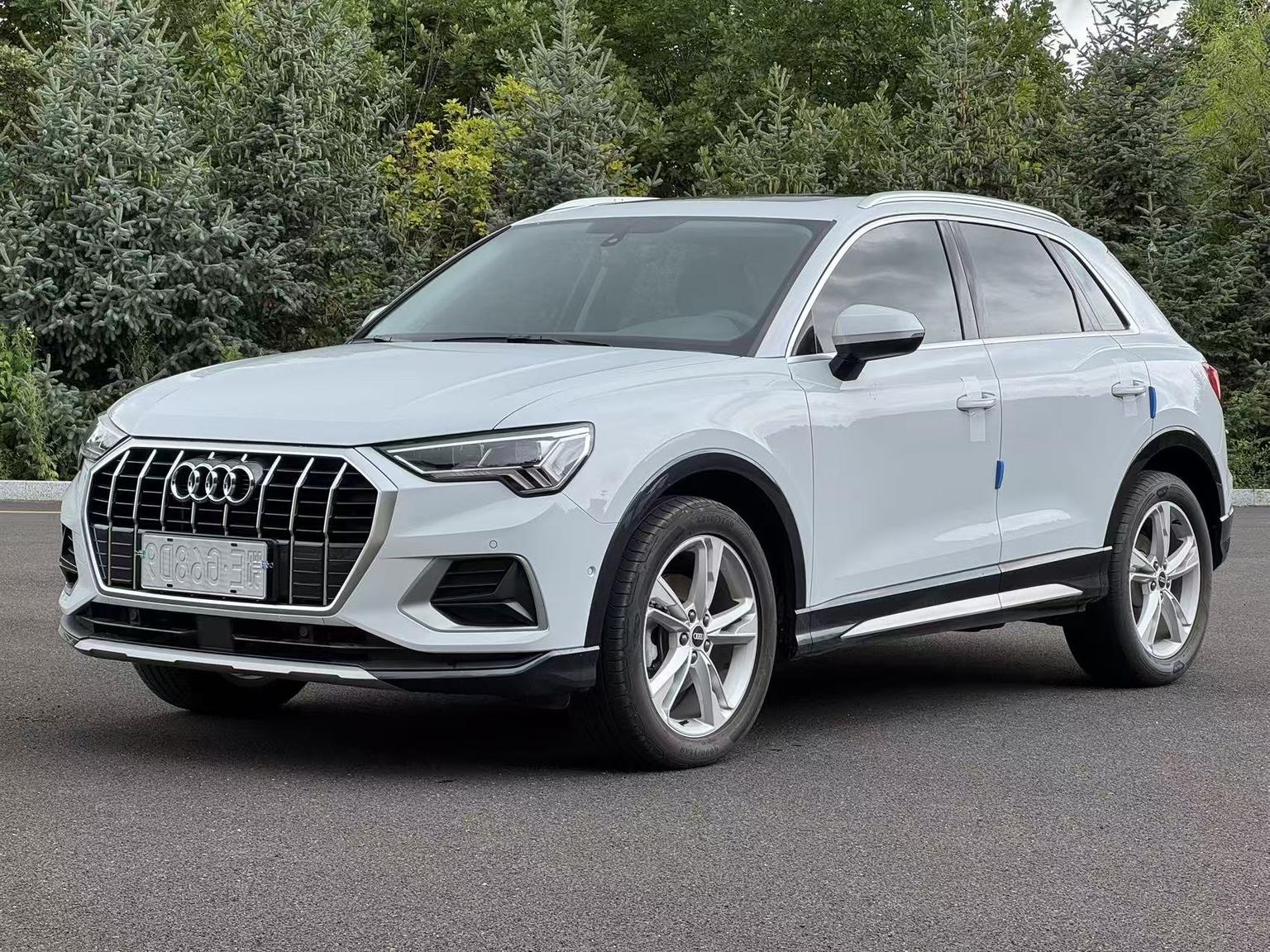 Audi Q3 35 TFSI Fashion Elegant (1.4L) 2021