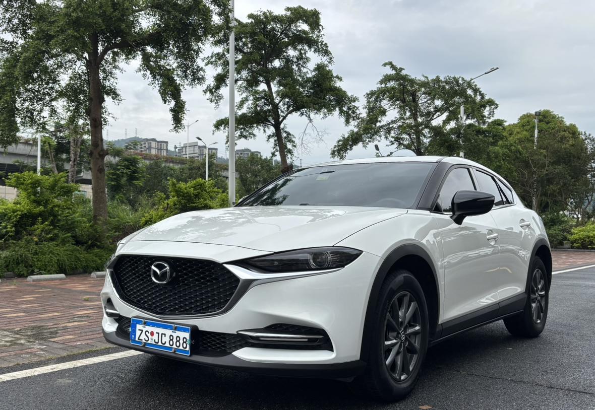 Mazda CX-4 2WD Blue Sky Explorer Edition (2L) 2020