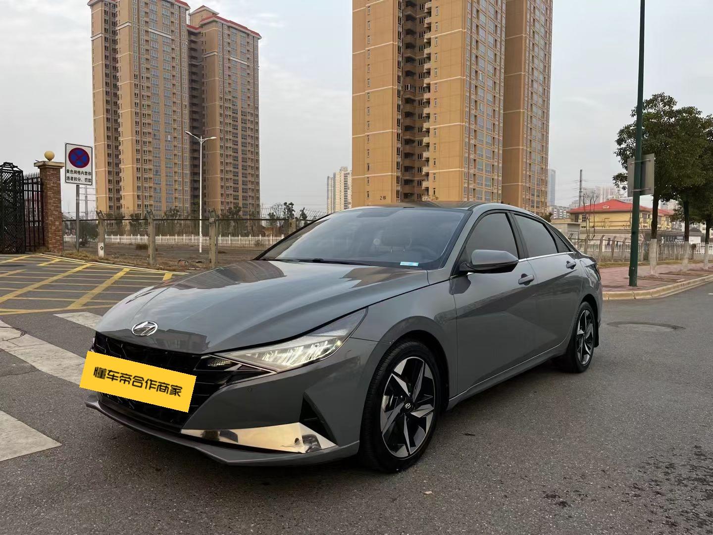 Hyundai Elantra TOP Flagship Edition (1.5L) 2021
