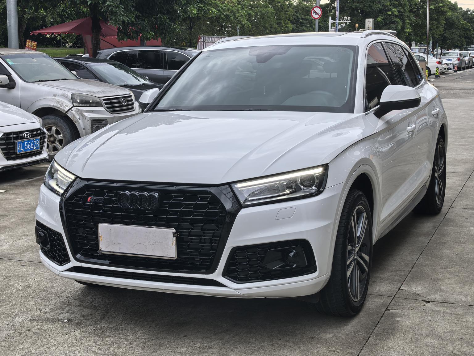 Audi Q5L 40 TFSI Honor Progressive 2021