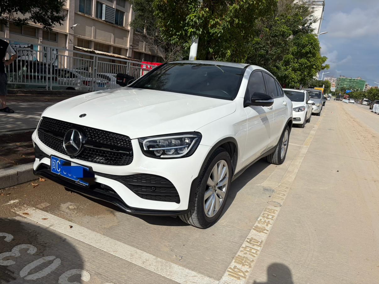 Mercedes GLC 260 4MATIC Coupe SUV (2L) 2020