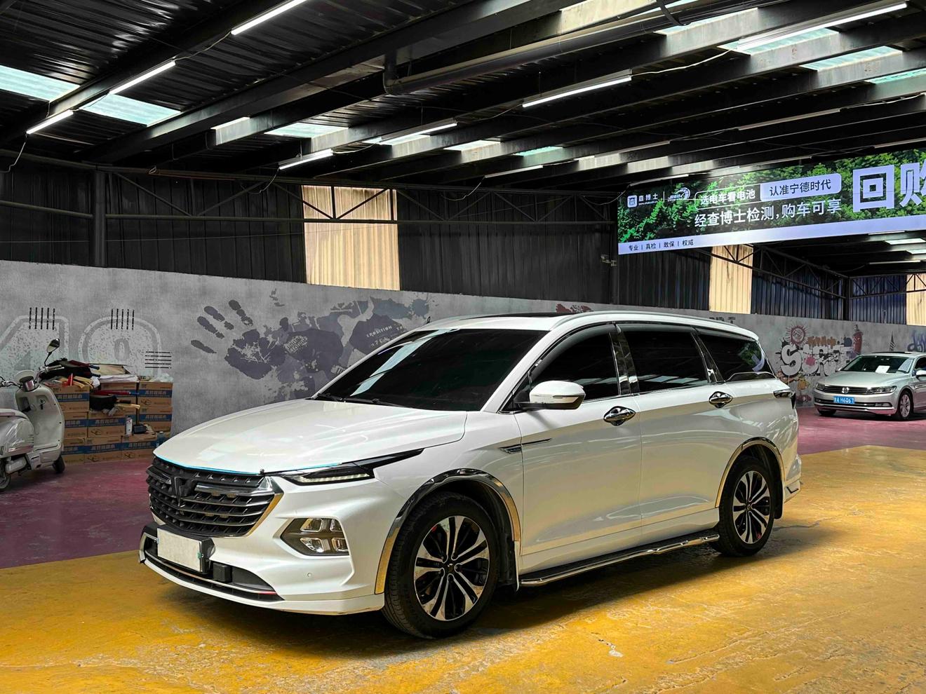 Wuling Victory Flagship CVT (1.5L) 2021