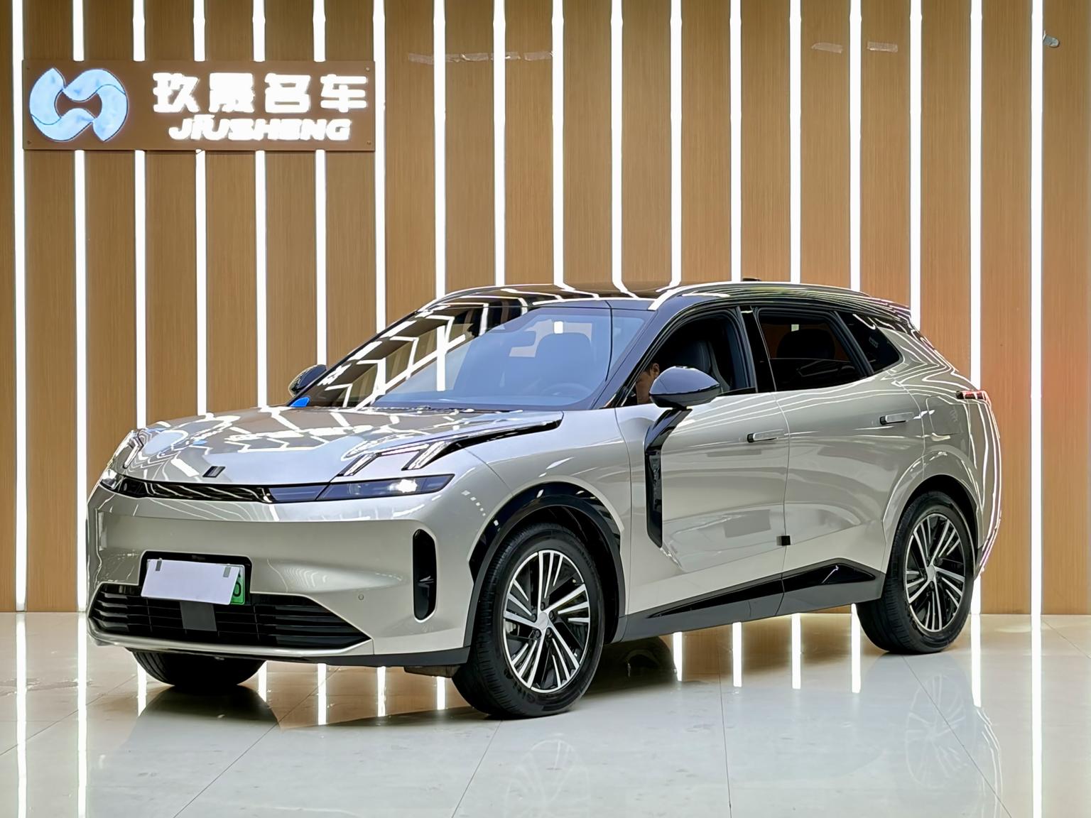 Lynk And Co 08 EM P 120 Long Range Plus (1.5L) 2025