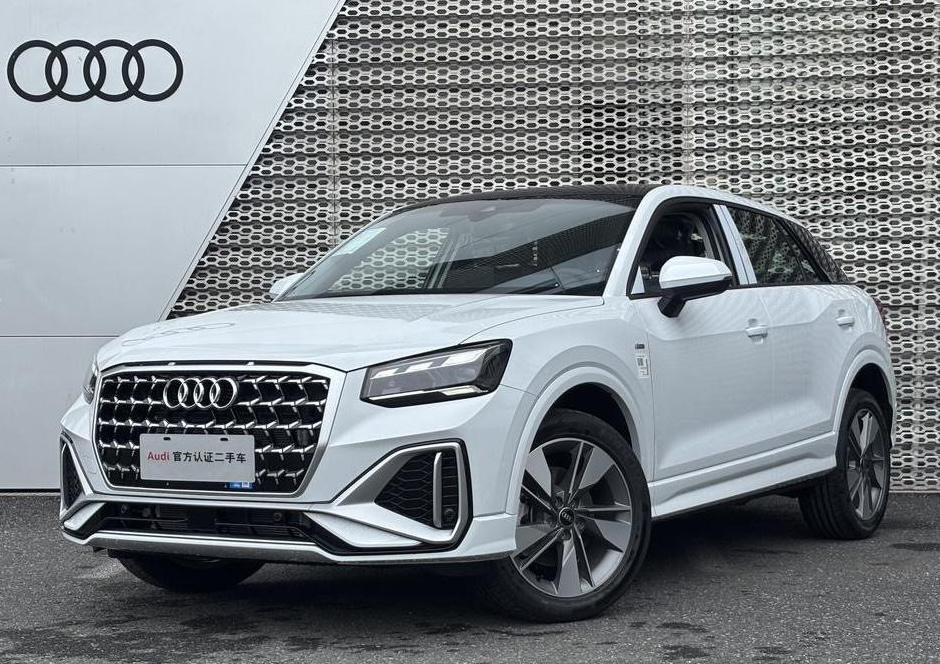 Audi Q2L 35 TFSI Fashion Dynamic 2025