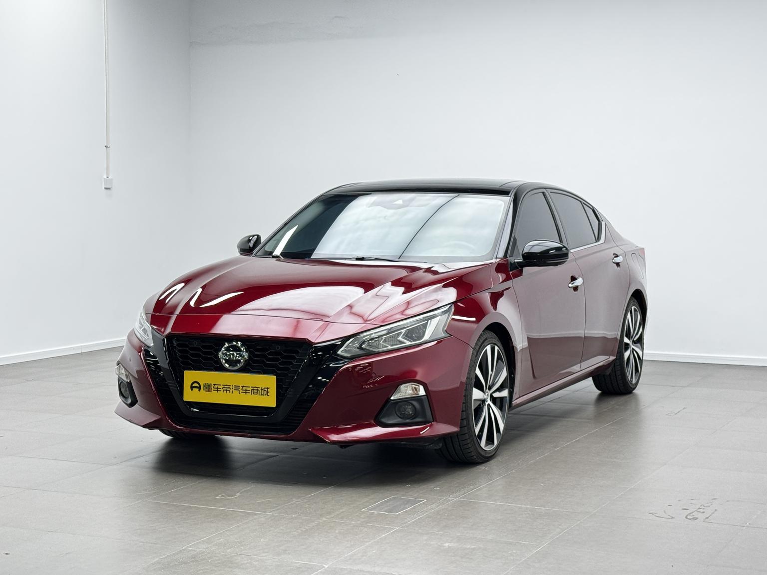Nissan Altima XV Premium Navigation 2020