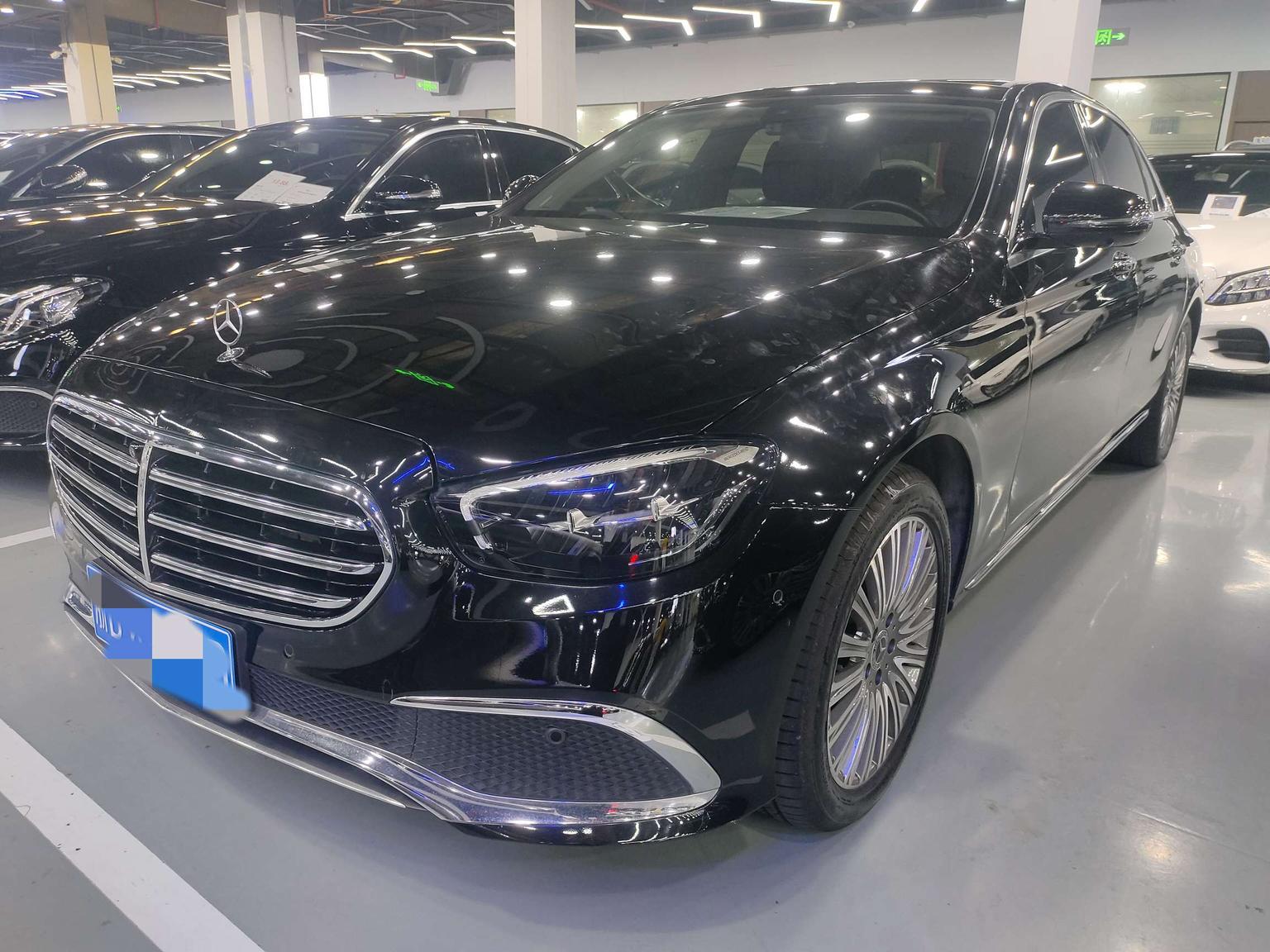 Mercedes Class-E 260 L Sedan (2L) 2022