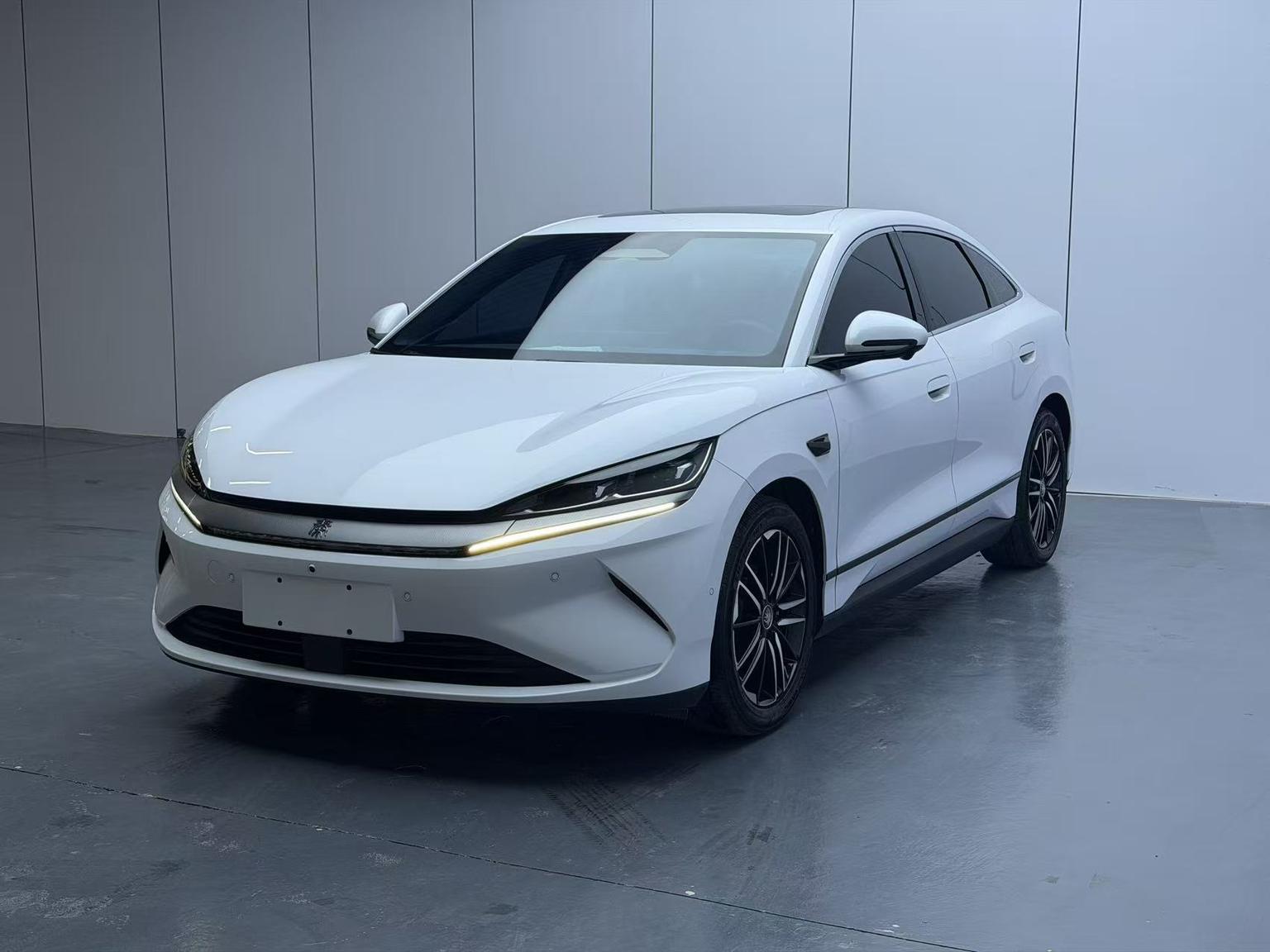 BYD QIN-L-EV 545km 2025