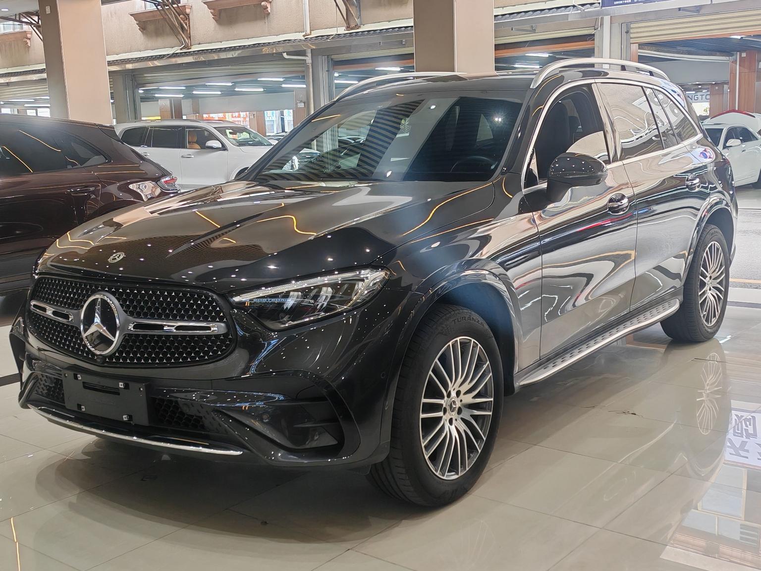 Mercedes GLC 300 L 4MATIC Dynamic 5-Seat 2024