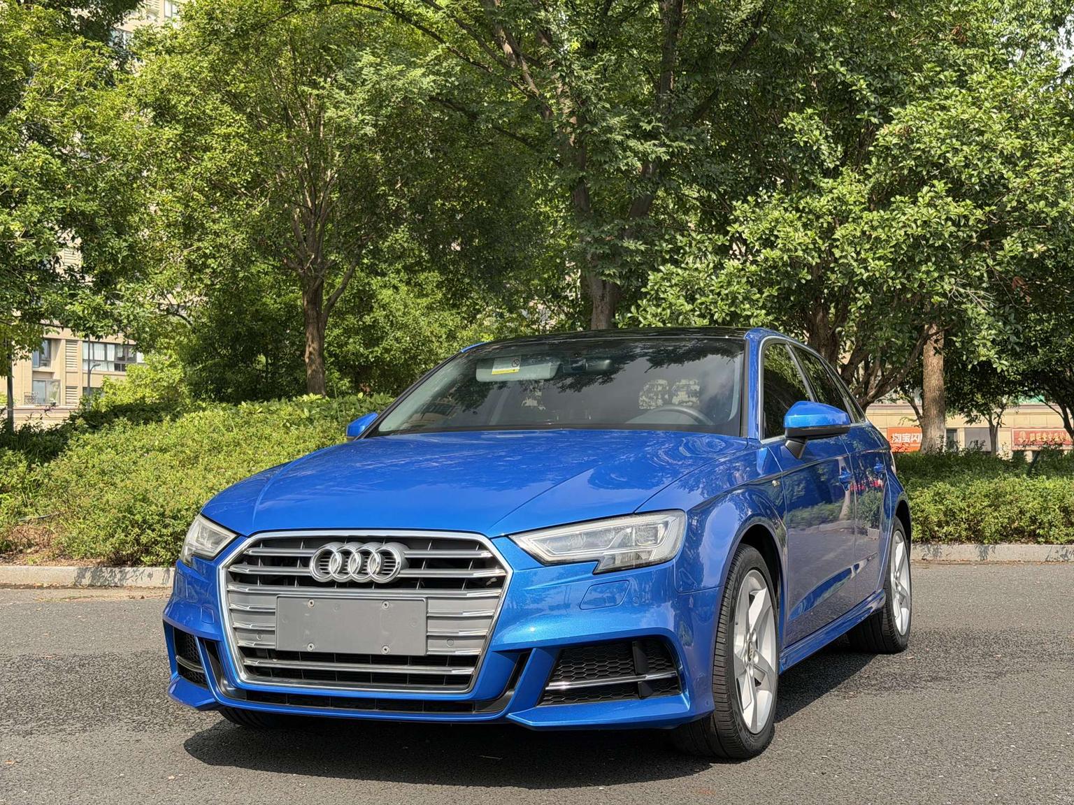 Audi A3 35 TFSI Fashion CN6 (1.4L) 2020