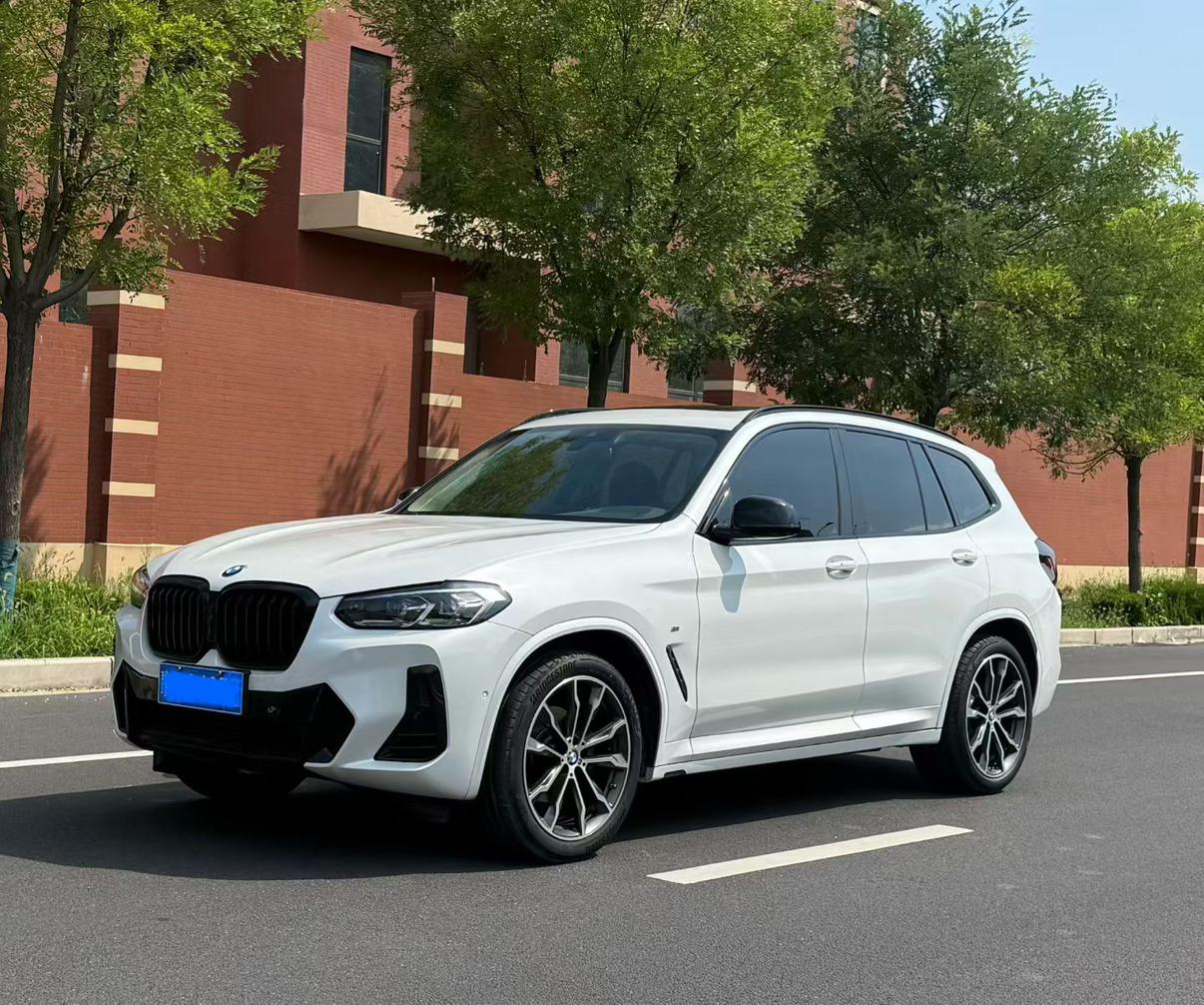 BMW X3 xDrive30i M Night Package Premium (2L) 2023