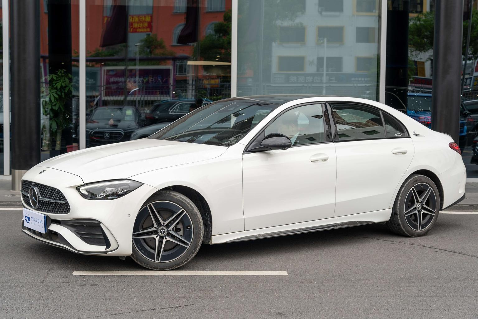Mercedes Benz Class-C Night Sport 2024