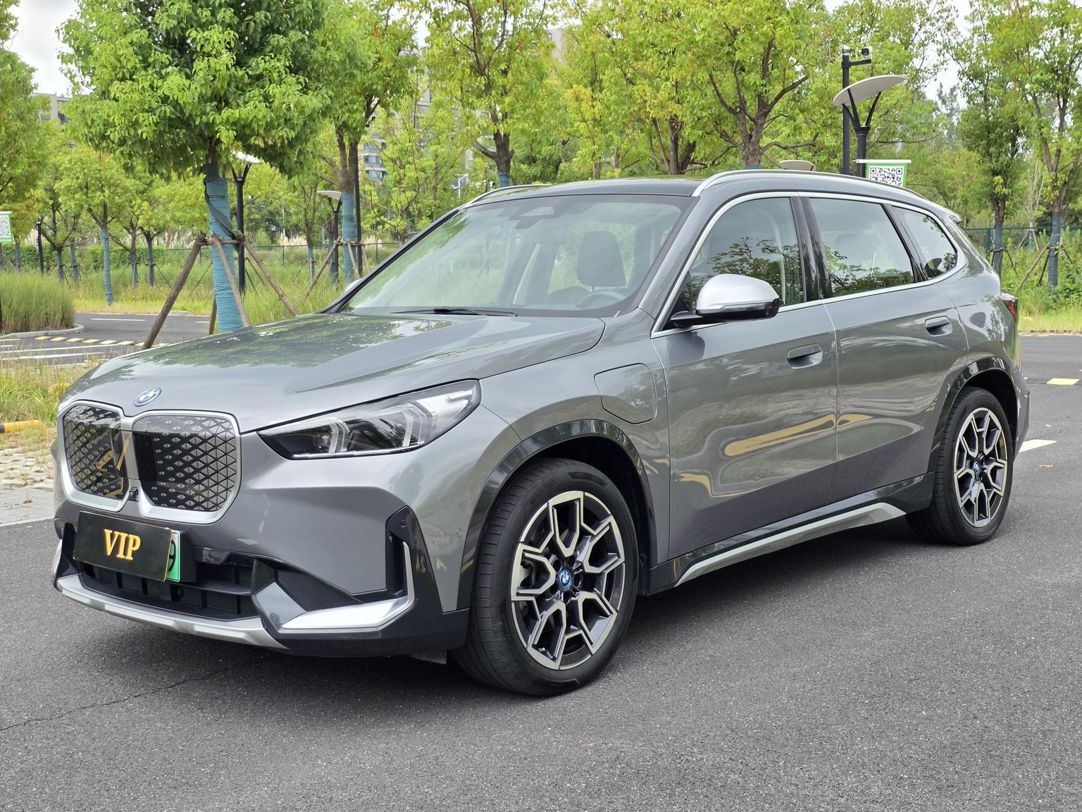 BMW X1 xDrive30L X Design Package (B5D7) 2023