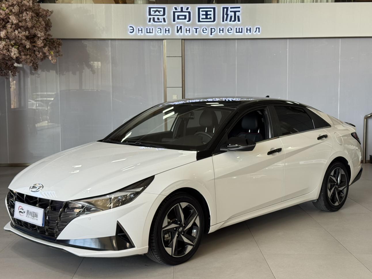 Hyundai Elantra LUX Premium (1.4L) 2023