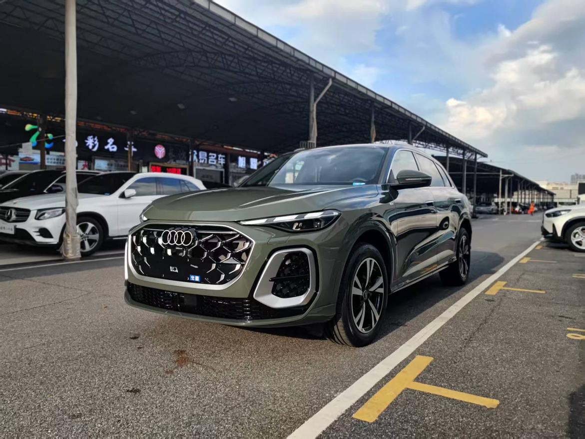 Audi Q5L Hybrid Luxury 2026