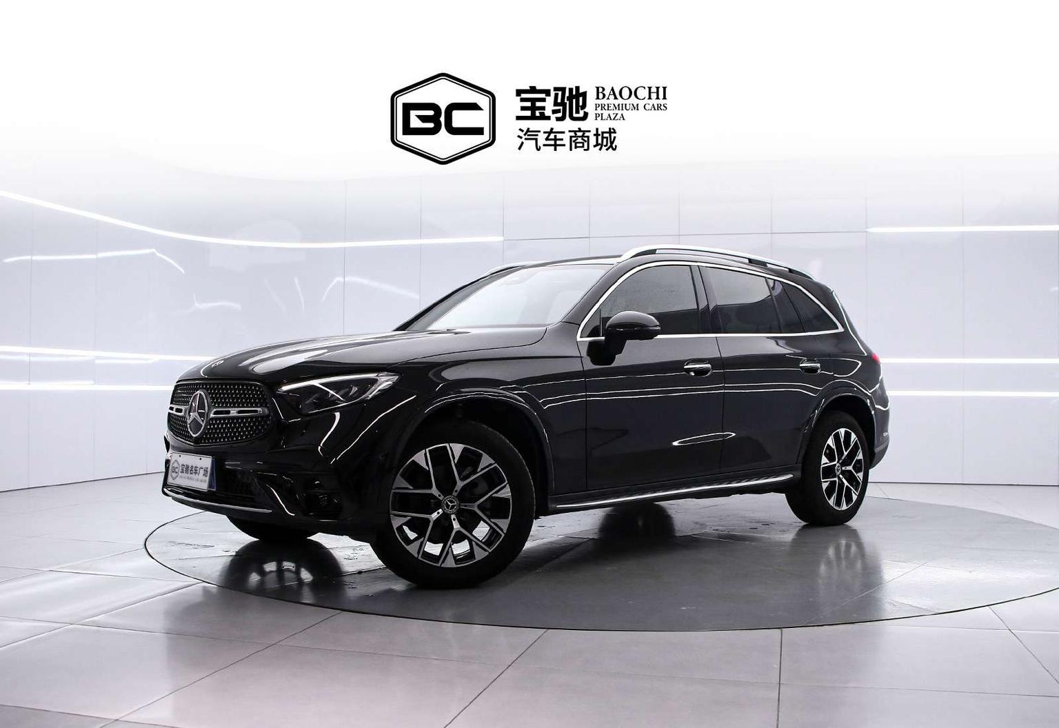 Mercedes GLC 260 L 4MATIC Luxury 5-Seat (2L) 2024