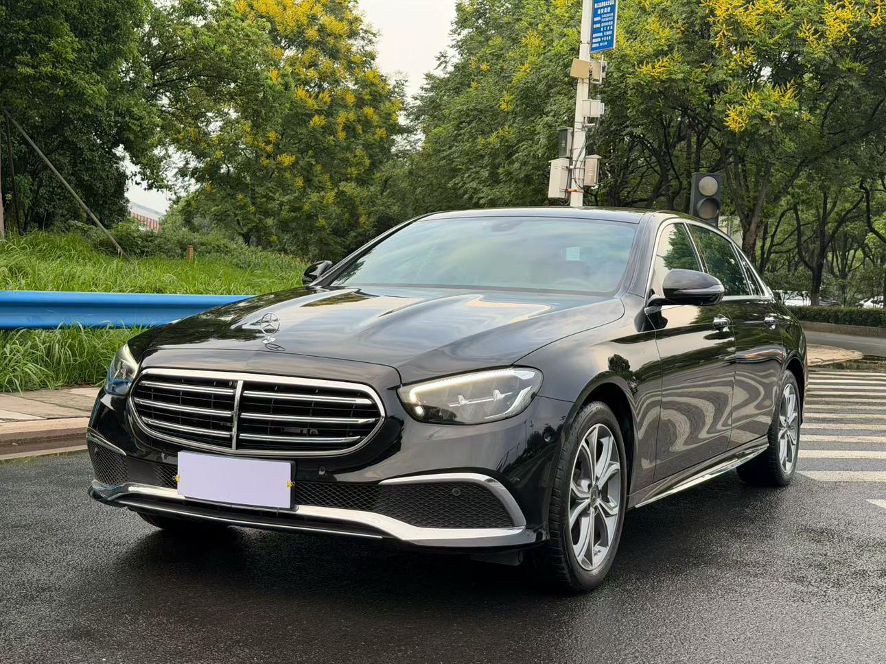 Mercedes Class-E Fashion Sedan (2L) 2021