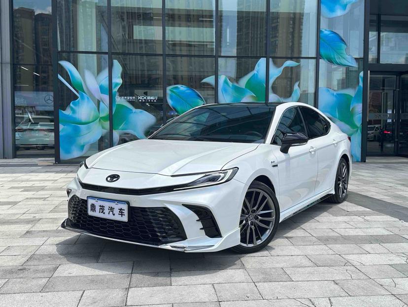 Toyota Camry 2.0HXS Sport Plus 2025