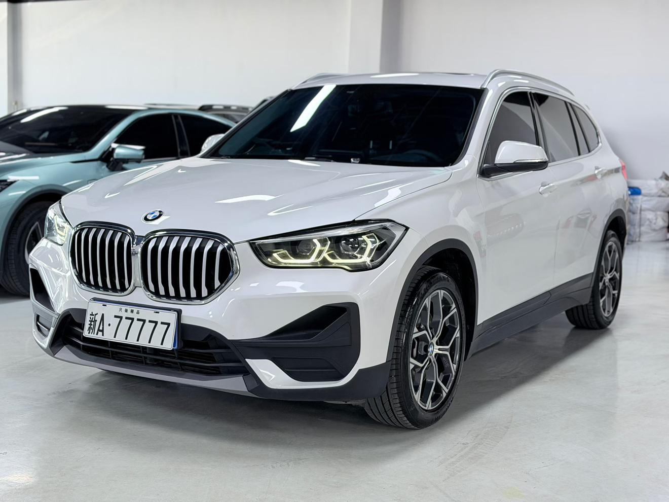 BMW X1 sDrive25Li Leading (2L) 2022