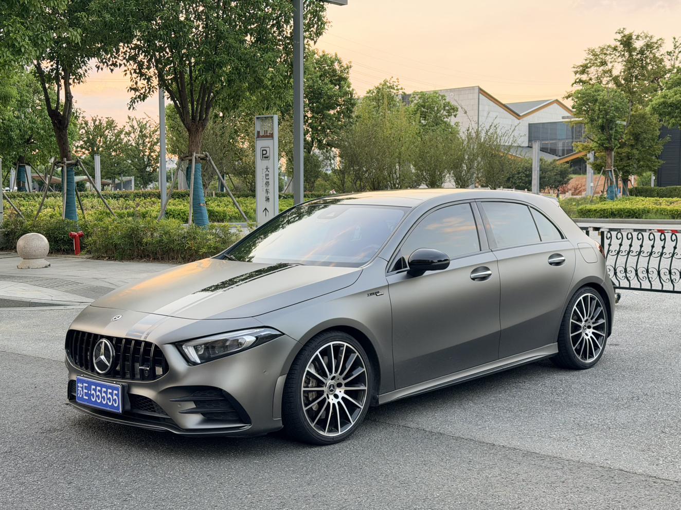 Mercedes Benz Class-A AMG A 35 4MATIC 2020