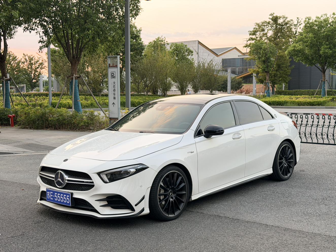 Mercedes Benz Class-A AMG A 35 L 4MATIC 2020