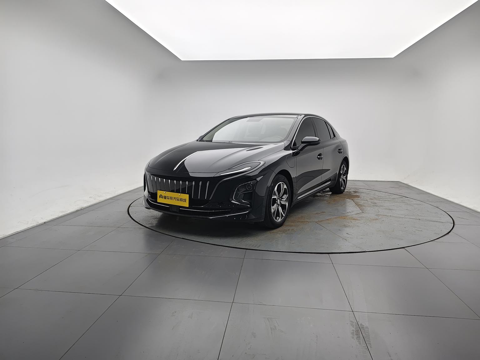 Hongqi E-QM5 Base Mobility 2023