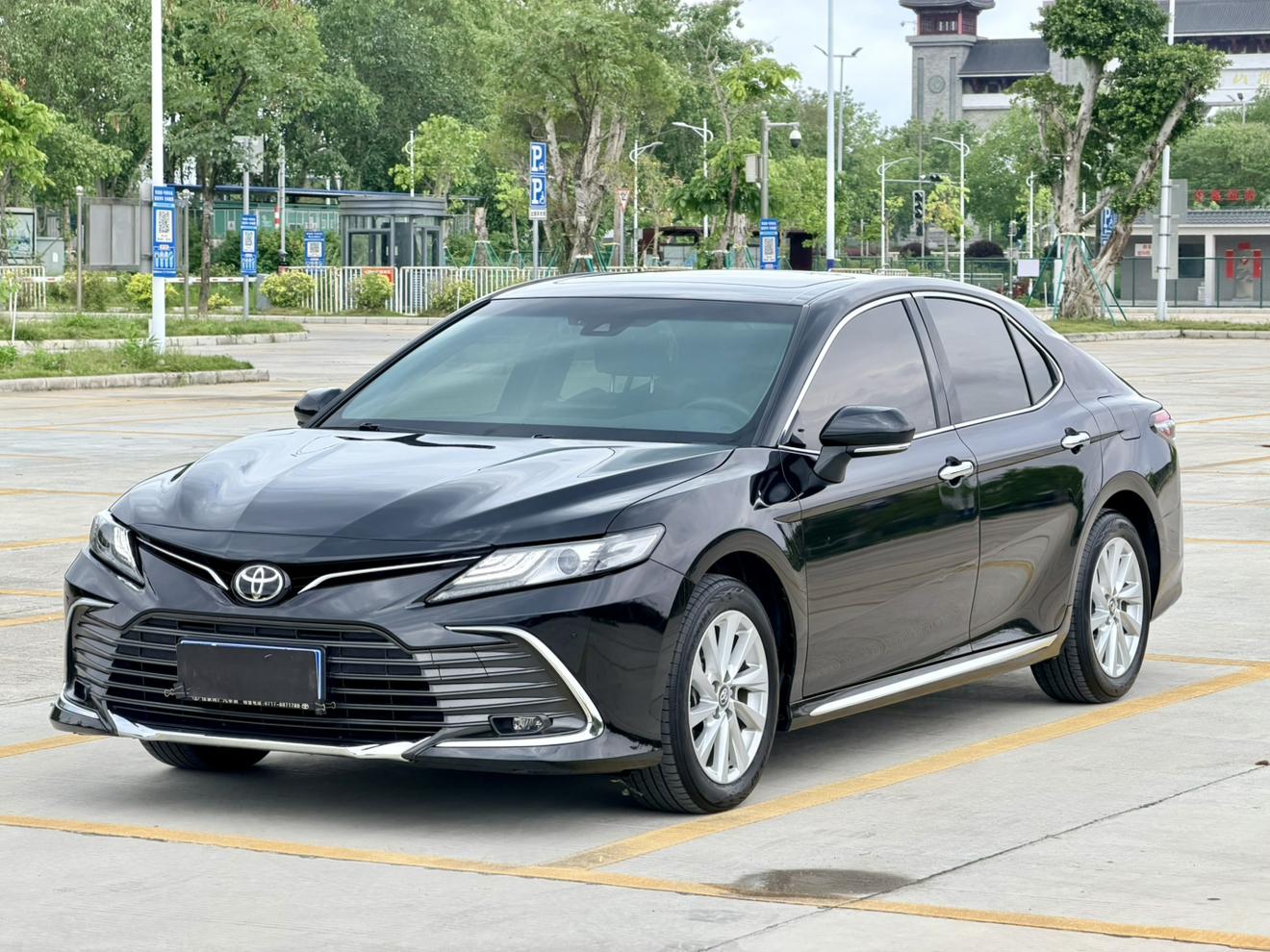 Toyota Camry 2.0G Luxury (2L) 2023