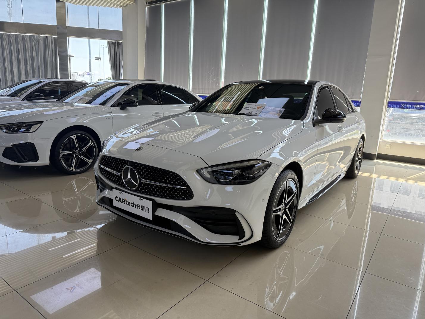 Mercedes Benz Class-C Starlight Night Sport L 2025