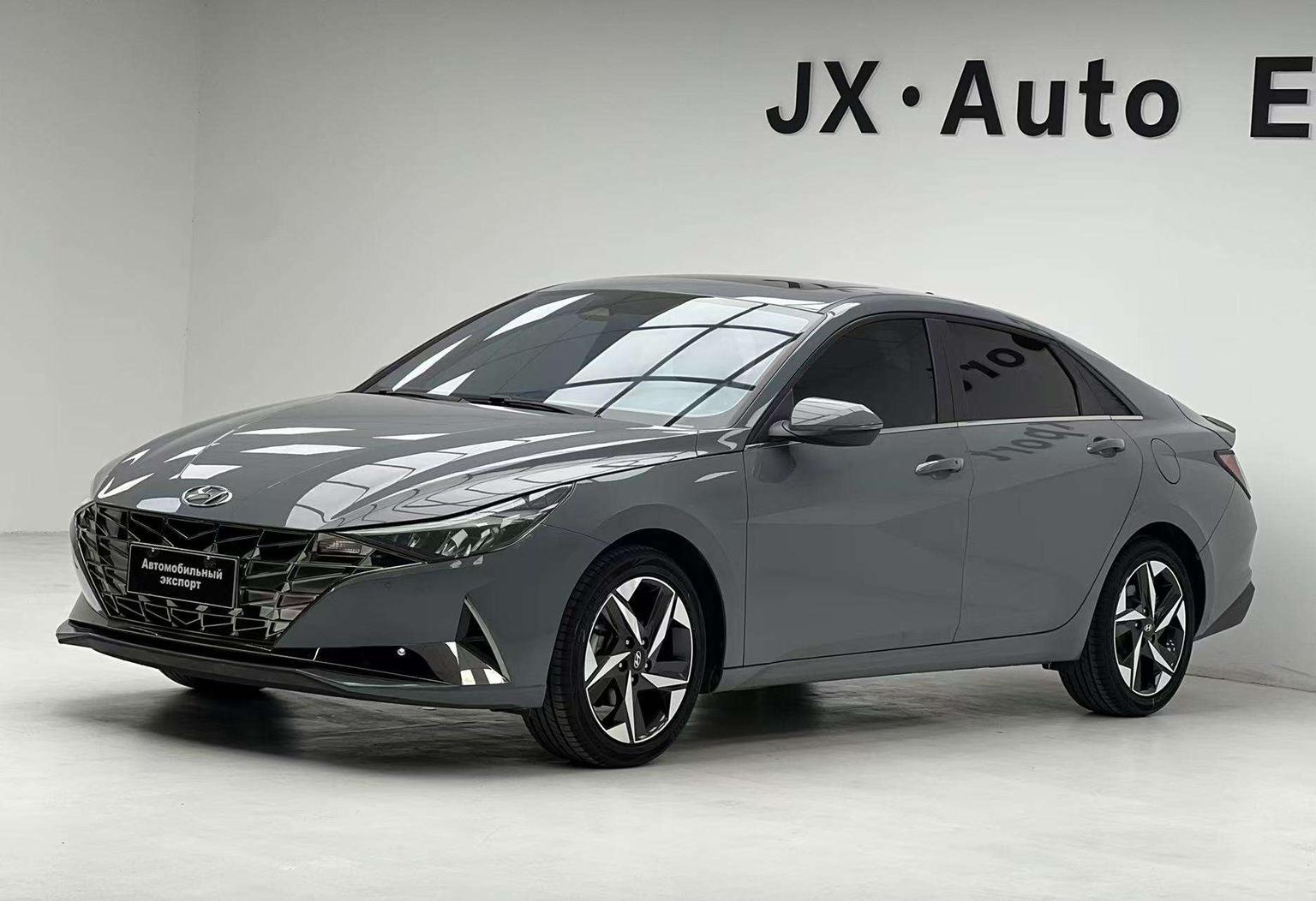 Hyundai Elantra LUX Premium (1.4L) 2022