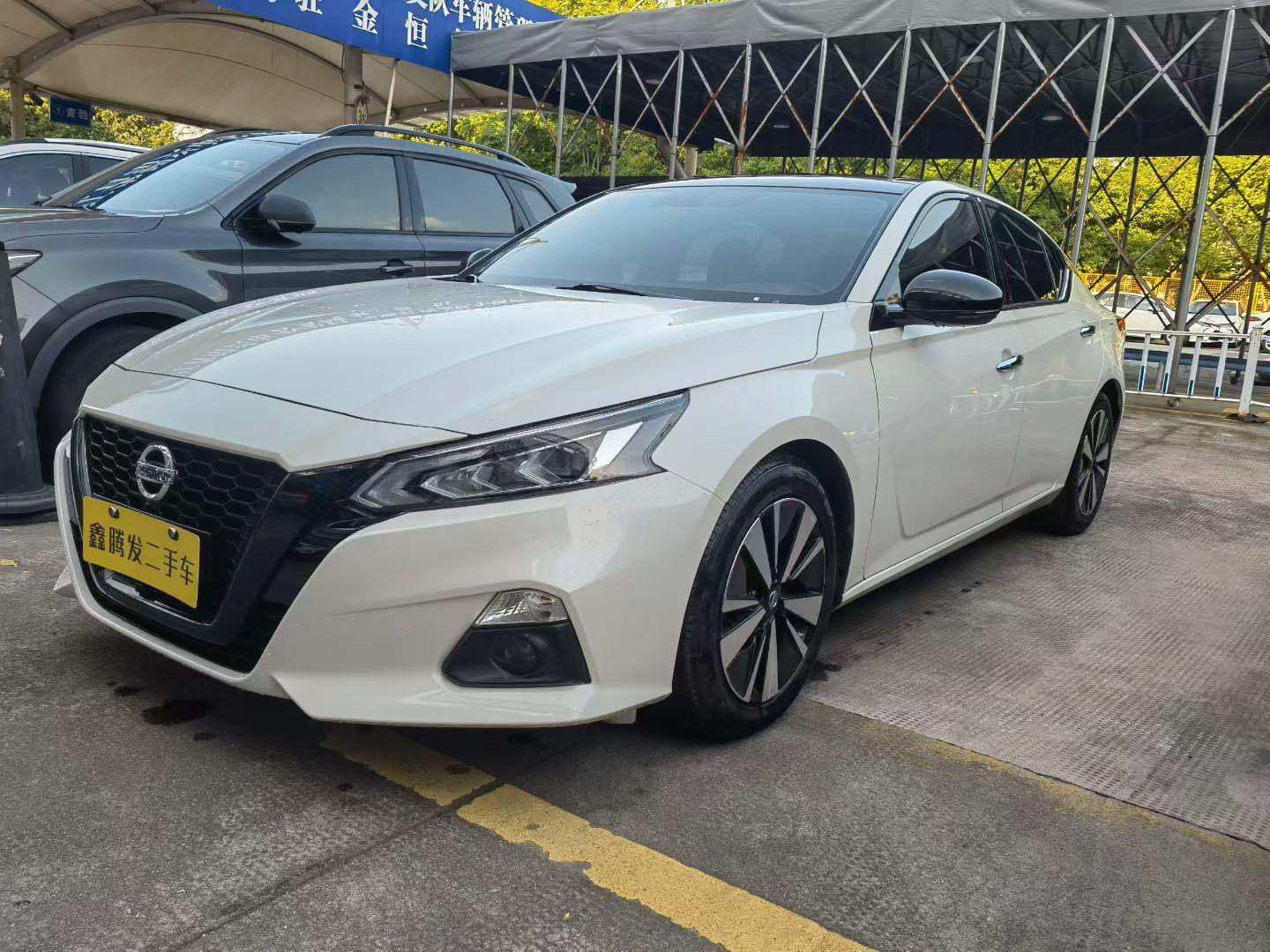 Nissan Altima XL Upper Smart Motion 2022