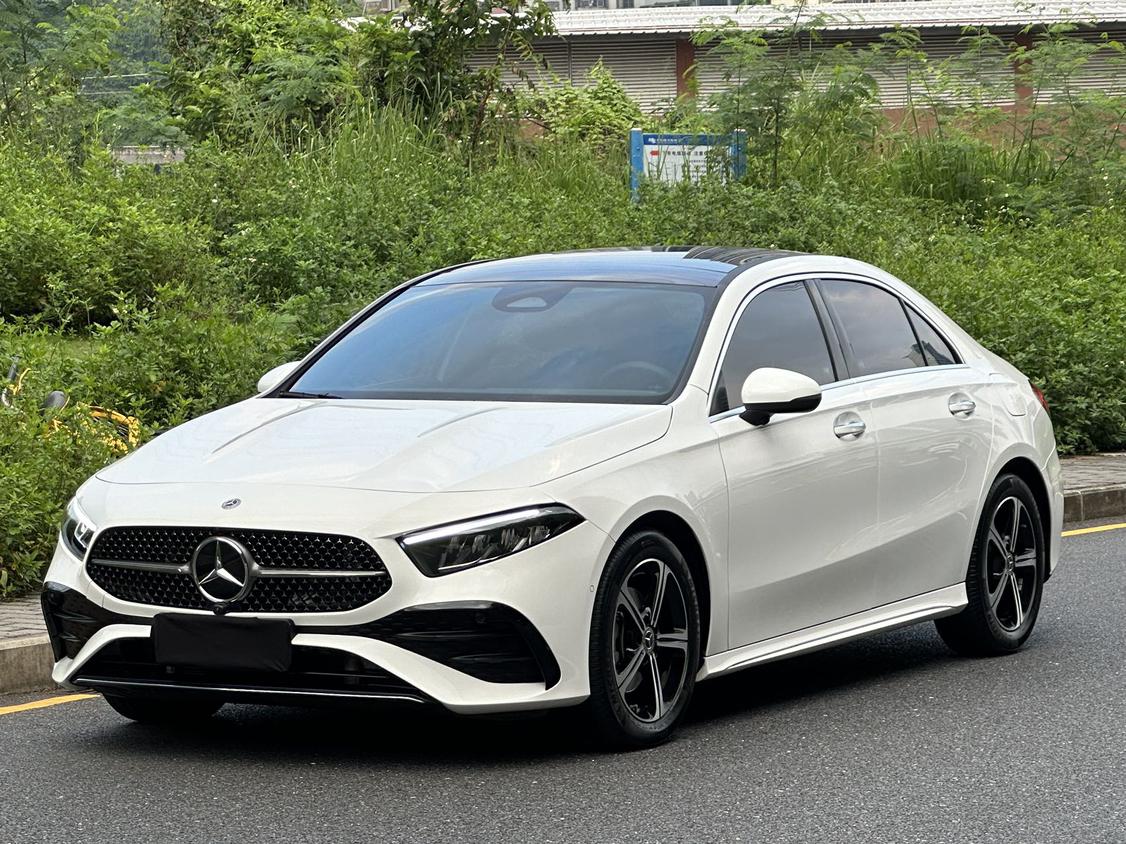 Mercedes Benz Class-A A200L 2025