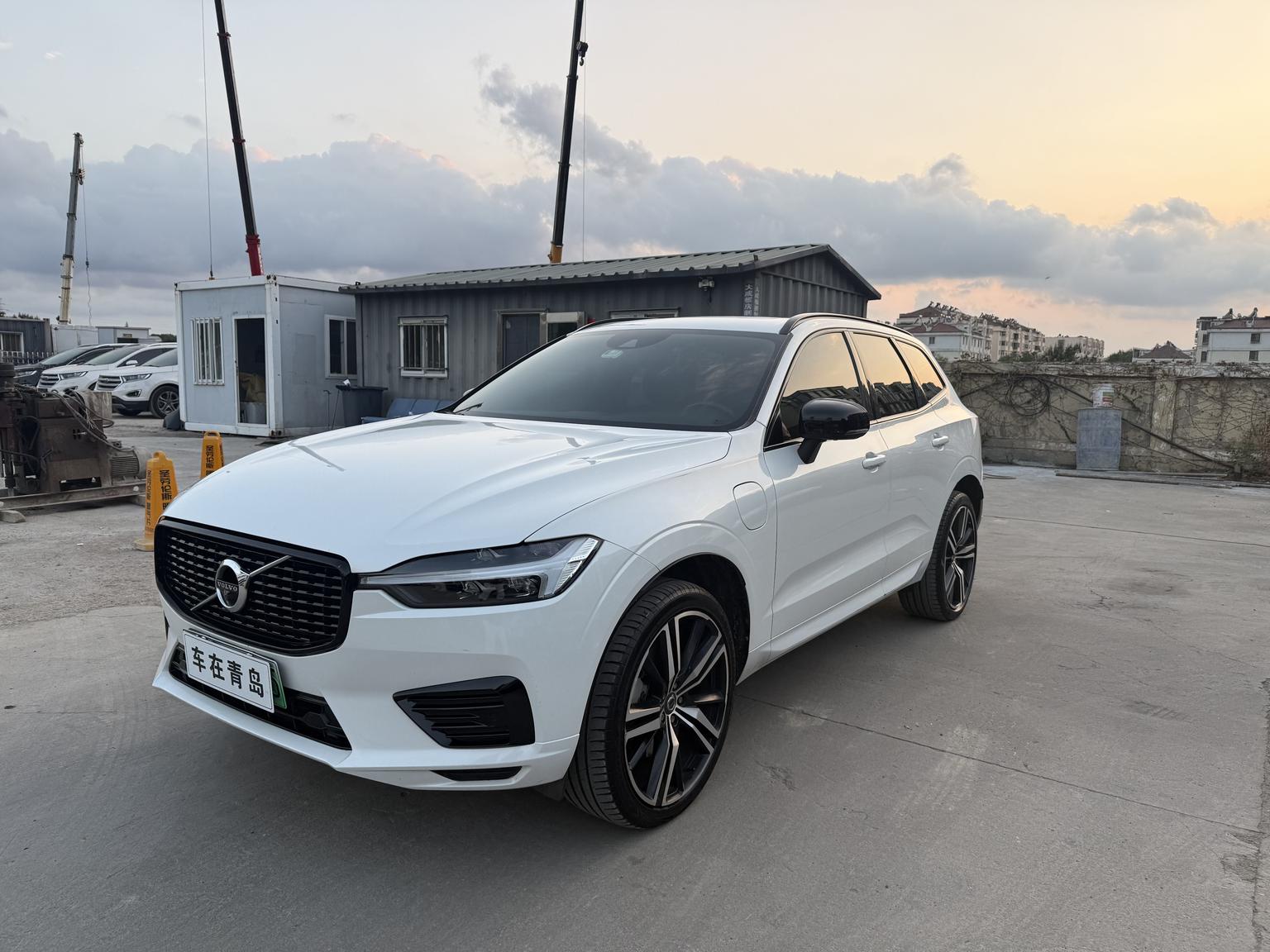 Volvo XC60-Phev T8 Intelligent Plus Sport Hybrid 2021