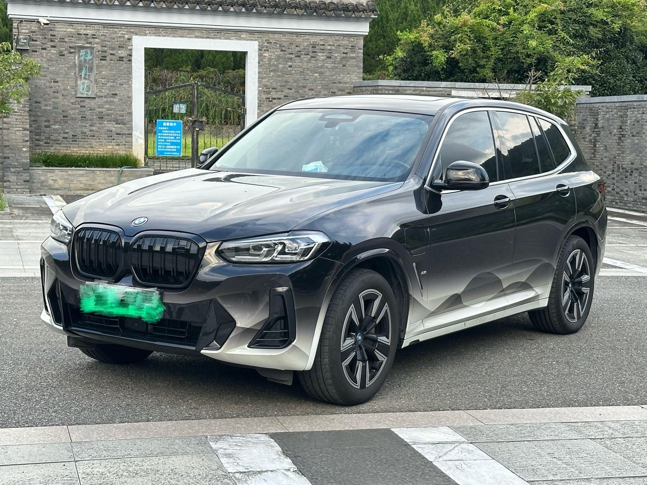 BMW X3 Leading Facelift (AAA6) 2023
