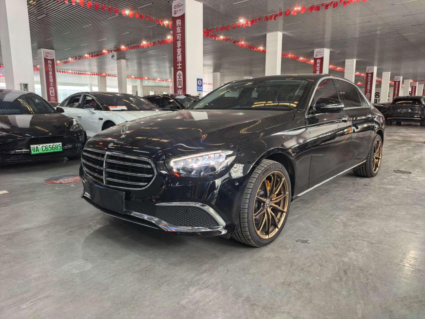 Mercedes Class-E 260 L Sedan (2L) 2022