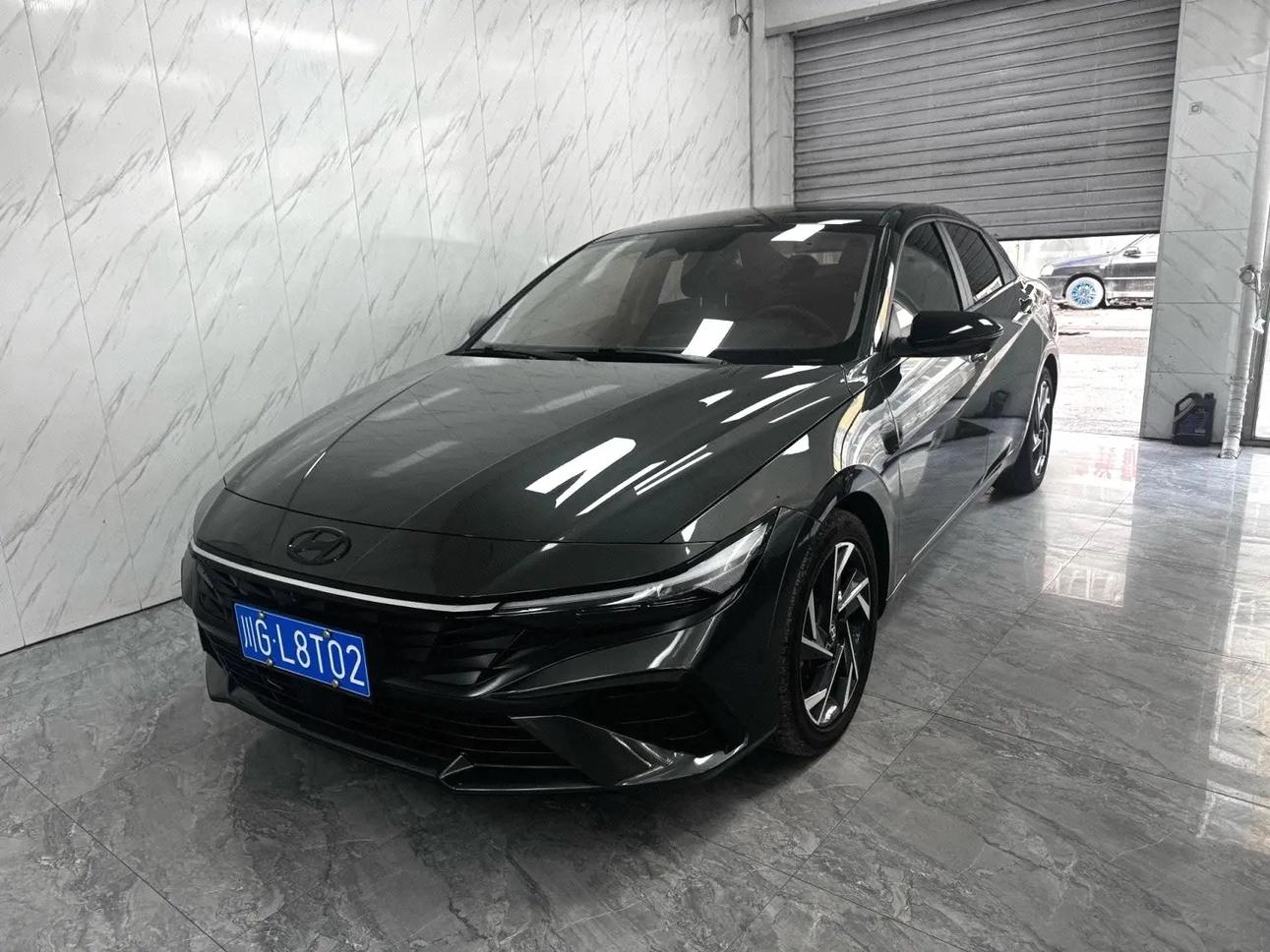 Hyundai Elantra TOP Flagship Edition (1.5L) 2023