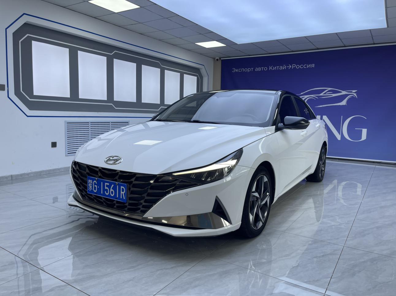 Hyundai Elantra LUX Black Knight Limited Edition 2023