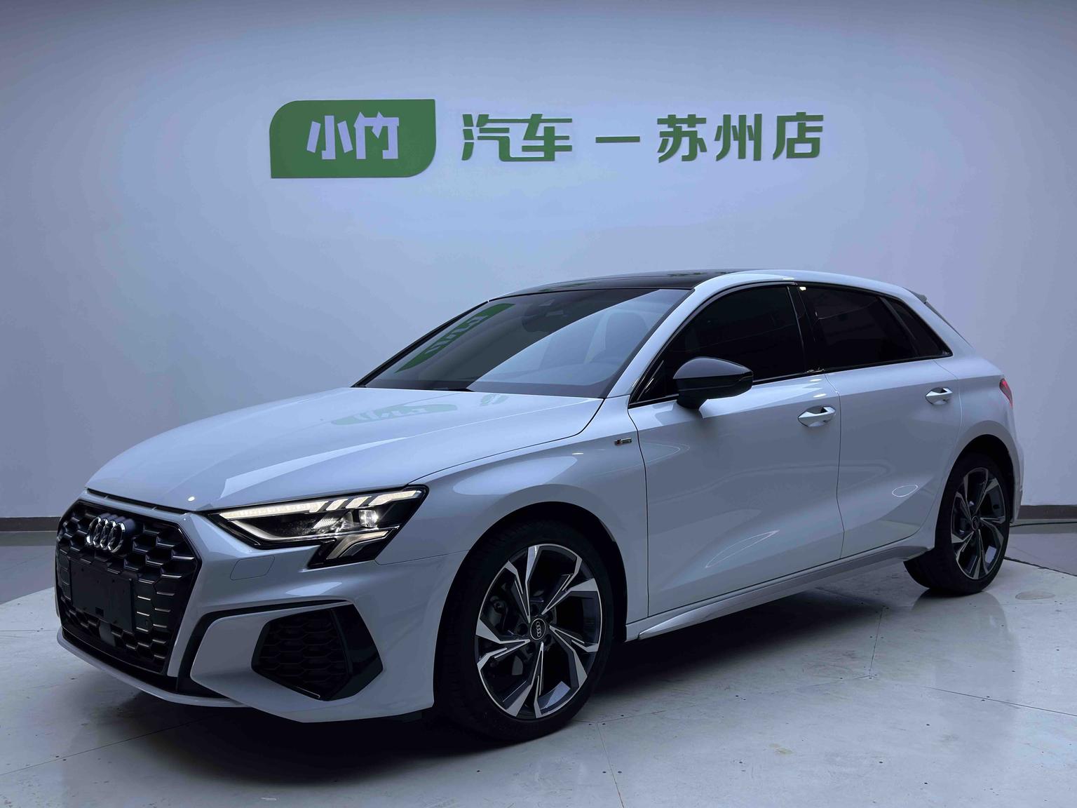 Audi A3 35 TFSI Luxury Sport 2022
