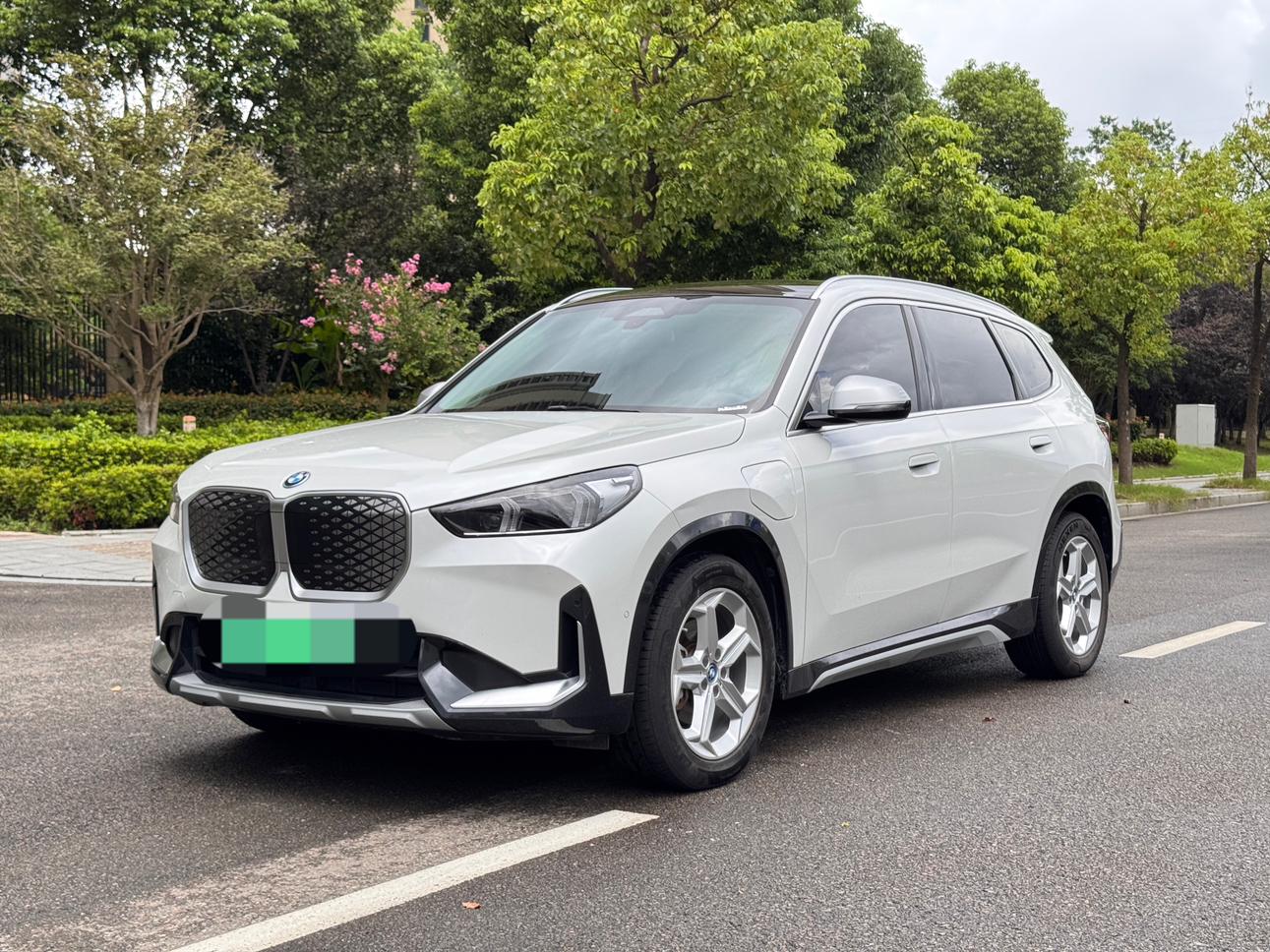 BMW X1 eDrive25L X Design Package (9ACE) 2024