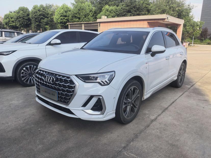 Audi Q3 40 TFSI Trendy Dynamic 2023