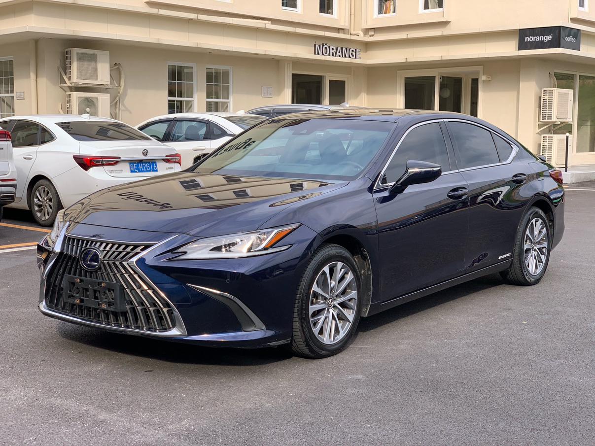 Lexus ES 300h Excellence (2.5L) 2021